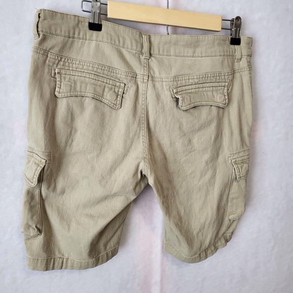 Authentic Rugged Co. Khaki Cargo‎ Shorts Size 8 - Picture 2 of 6